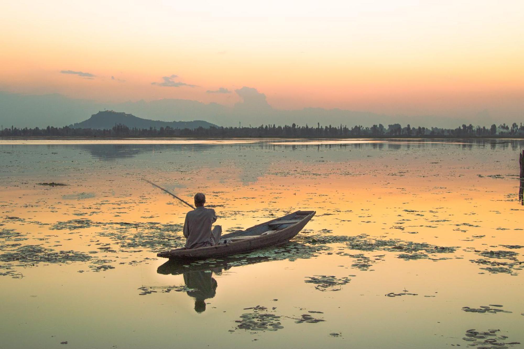 ホテル Heritage Amina Group Of Houseboats Srīnagar エクステリア 写真